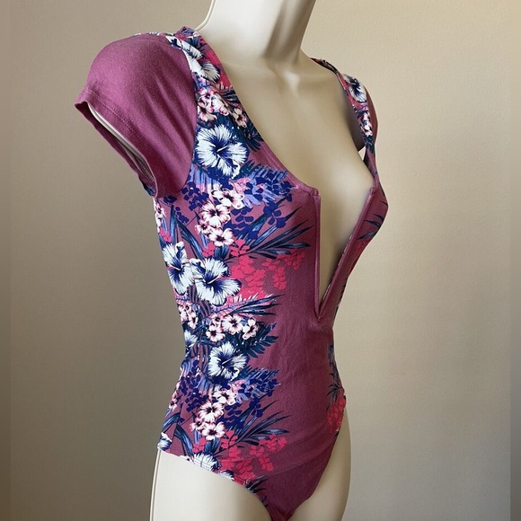 Express Floral bodysuit - Picture 2 of 5